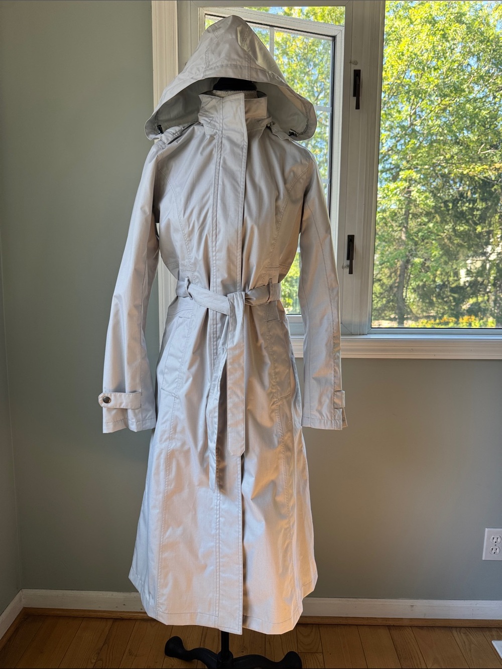 Eddie Bauer weatherEdge Gray raincoat long trench EUC Small